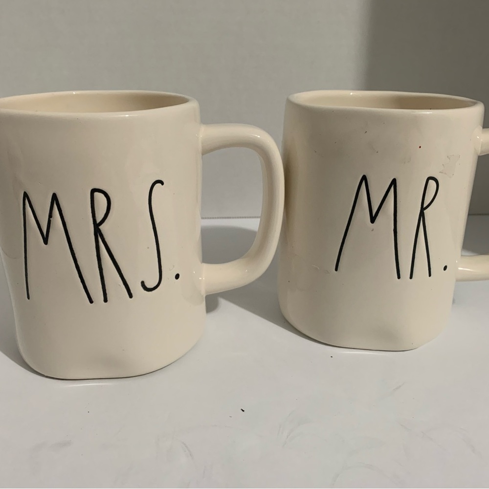 Rae Dunn White 'Mr.' and 'Mrs.' Mug Set‎